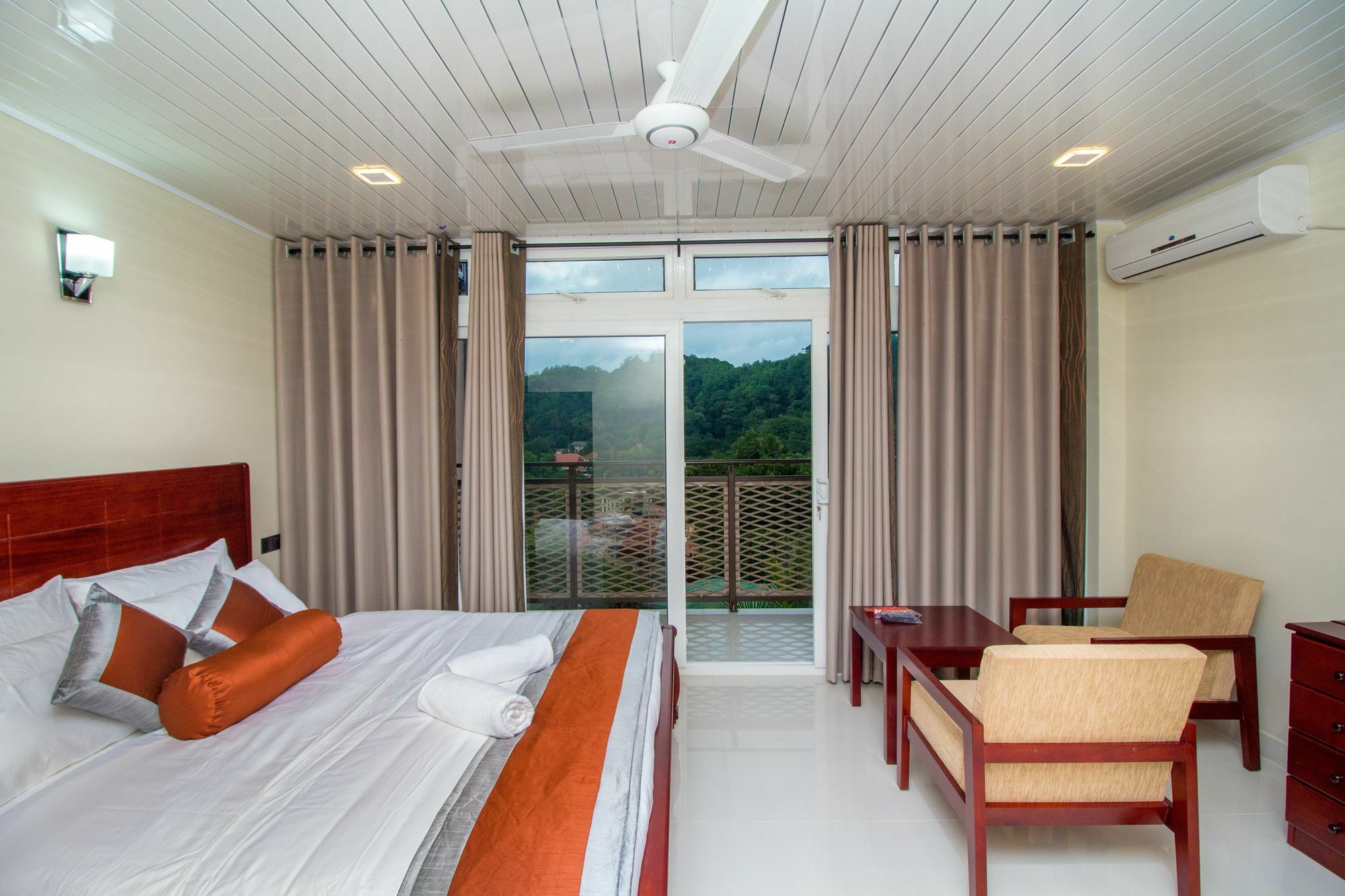 Janora Hills Hotel Kandy Eksteriør billede